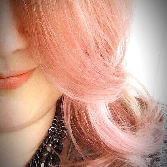 Meet your Posher, Lesley - Picture 1 of 1